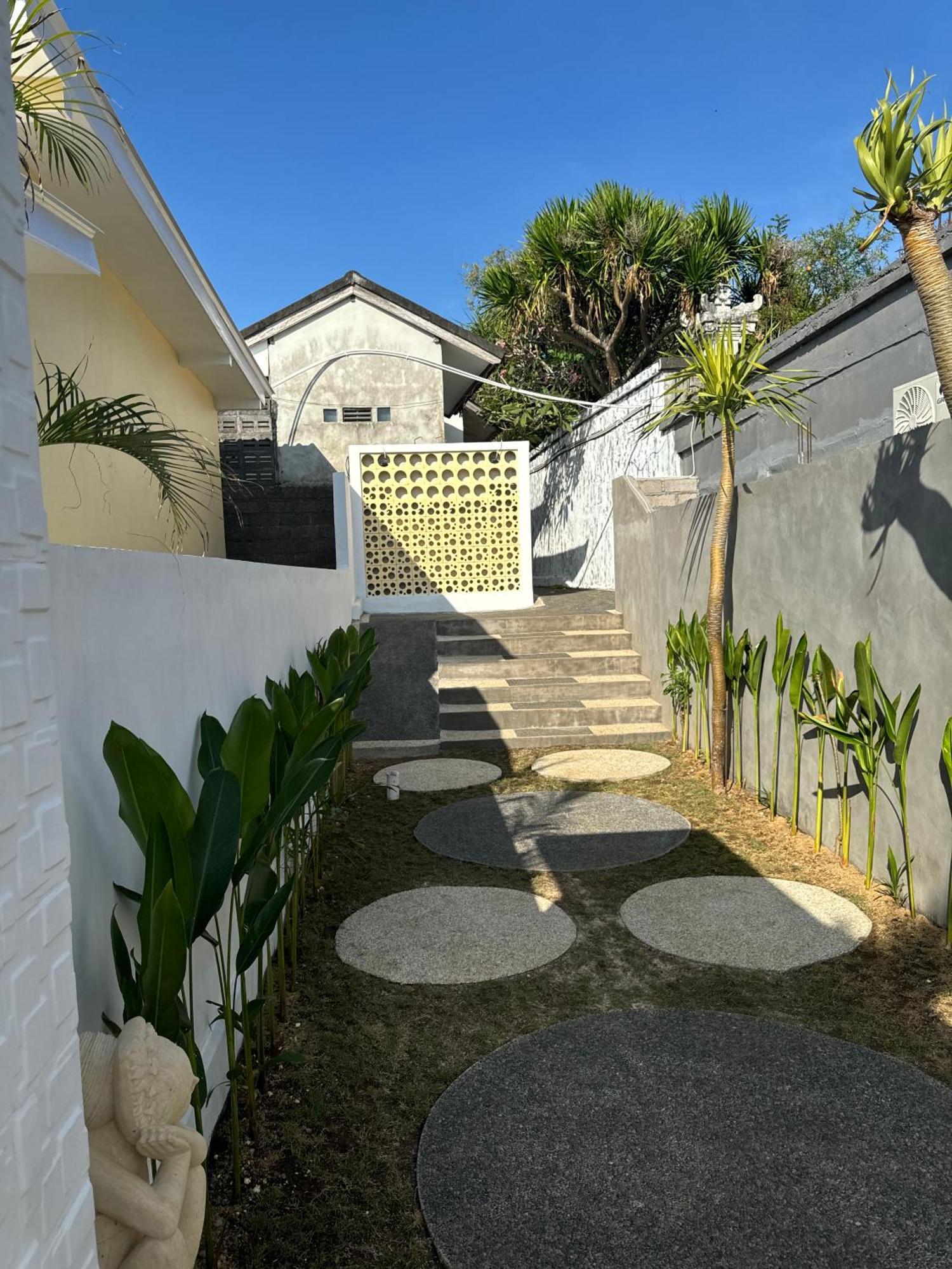 Delmora Home Balangan Pecatu  Exterior photo